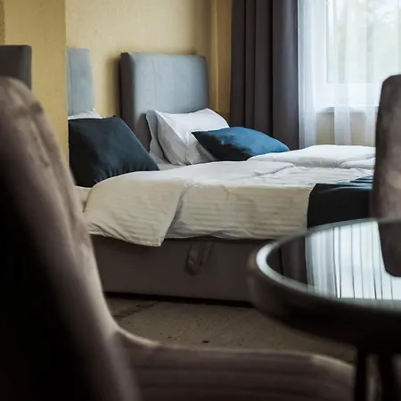Sergjuli Gasthuis 3*